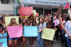 Ato em defesa da educao- Concentrao no Campus Sade UFMG